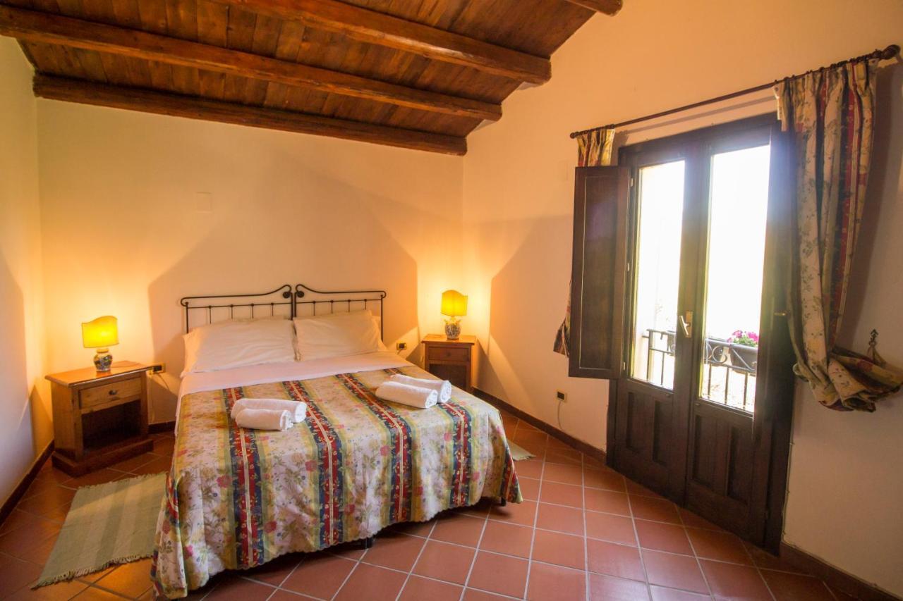 Agriturismo Tarantola Villa อัลคาโม ภายนอก รูปภาพ